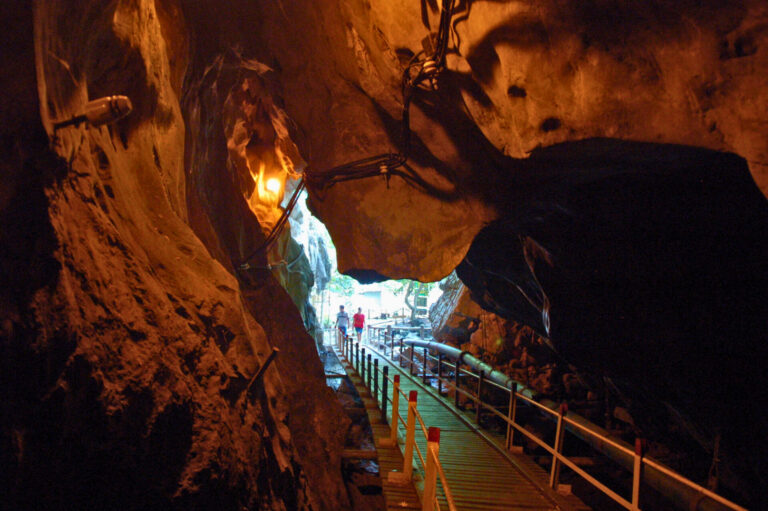 Explore the caves and beaches of Perlis – via Hat Yai - Sawasdee