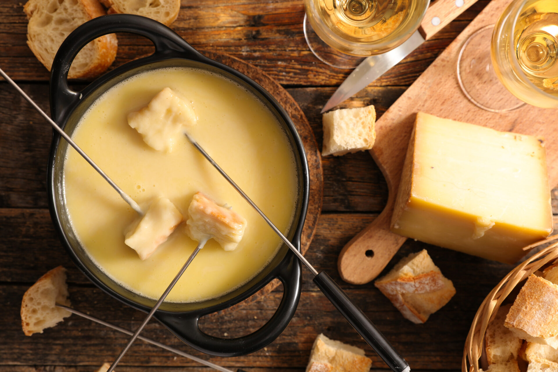 Cheese Fondue (Photo: iStockphoto)