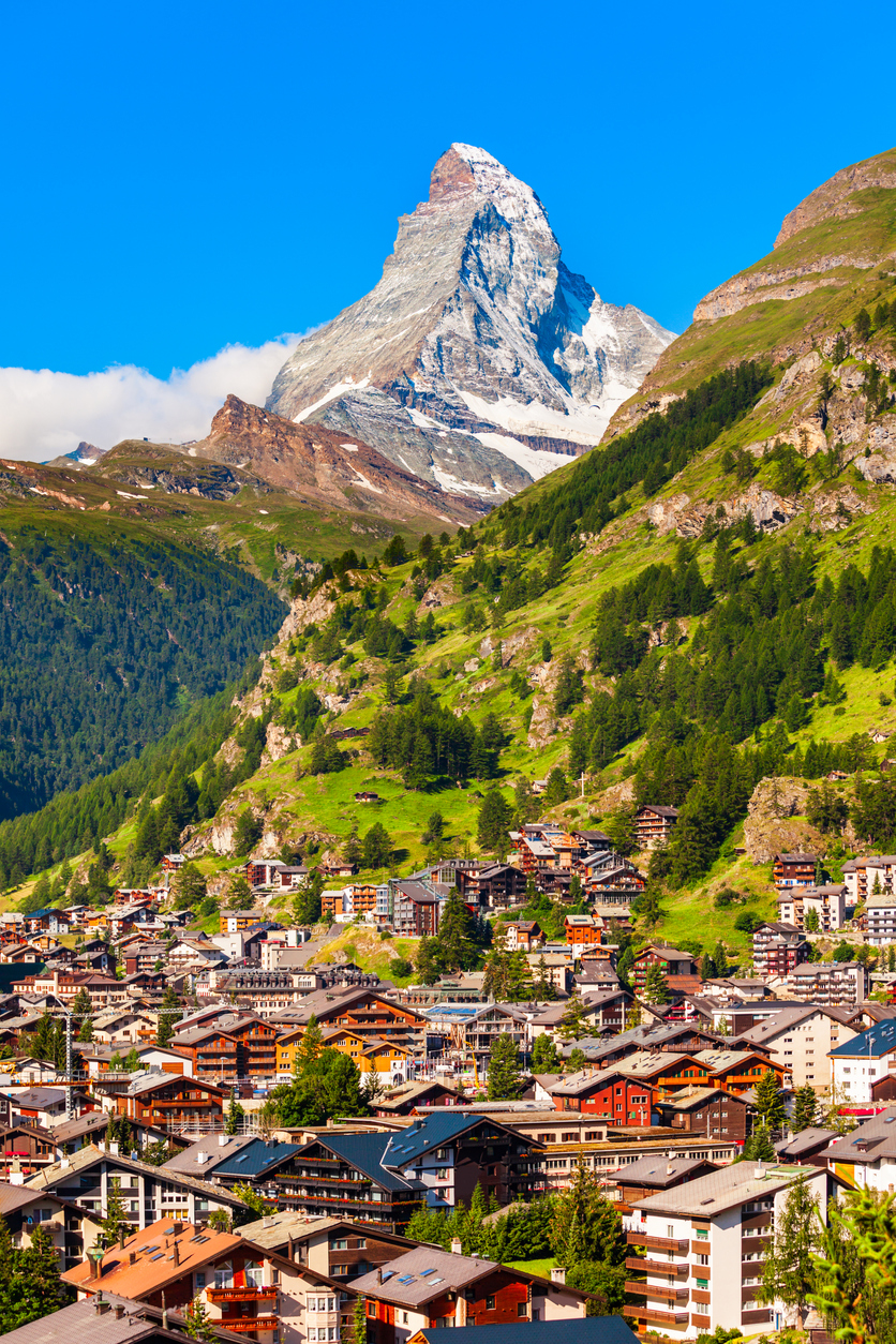 บรรยากาศเมือง Zermatt และยอดเขา Matterhorn สวิตเซอร์แลนด์ (รูปภาพ: iStockphoto)