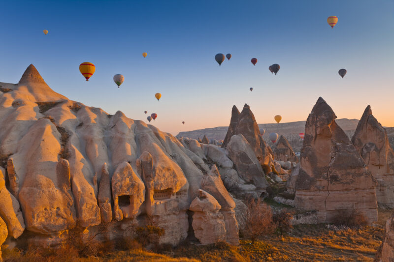 Aerial view of a fleet of hot air balloons, in Cappadocia (Photo: iStockphoto)