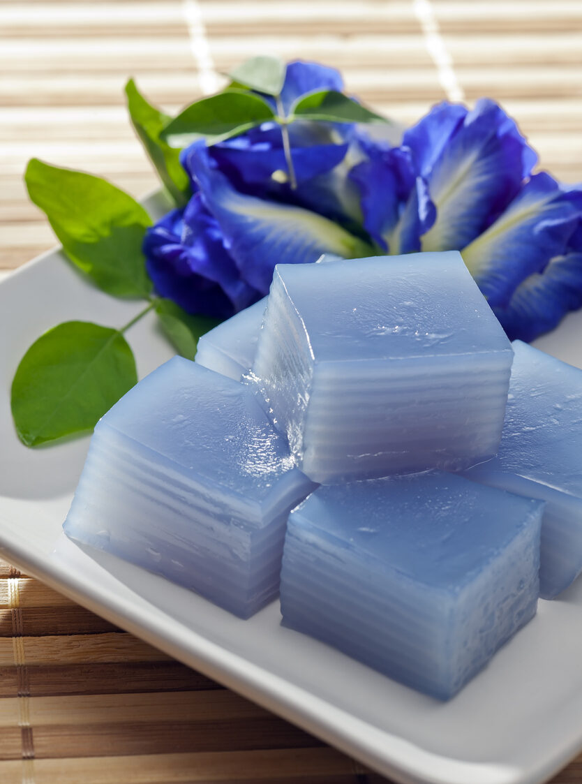 Kanom Chan, purple color is made from butterfly pea flower (Photo: iStockphoto)