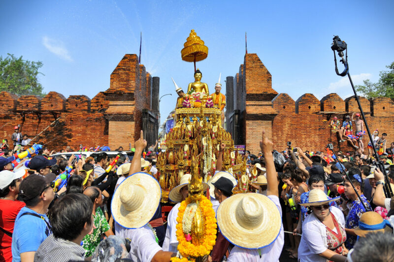 Songkran Festival held at Tha Phae Gate in Chiang Mai province (Photo: iStockphoto)