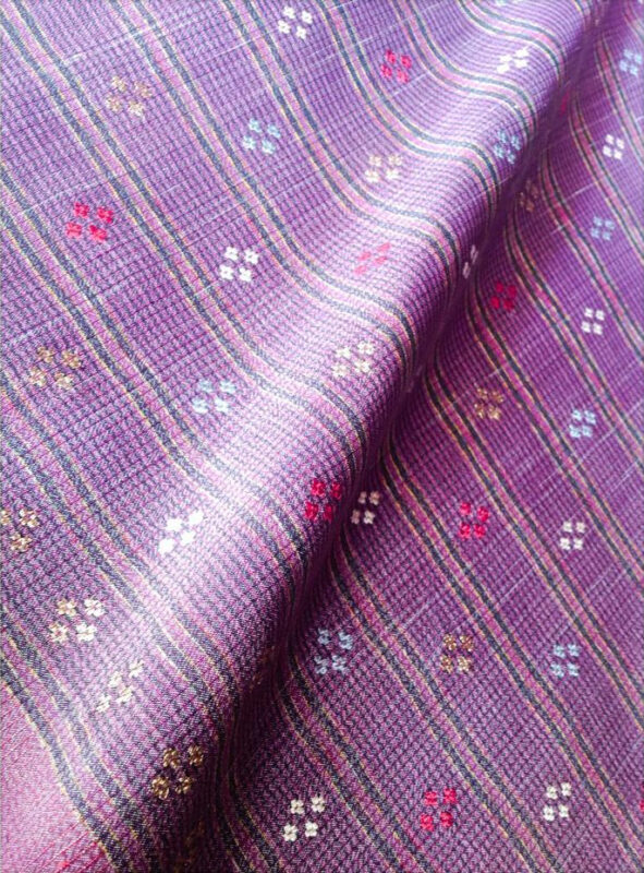 Kaab Bua fabric (Photo: The Queen Sirikit Department of Sericulture)