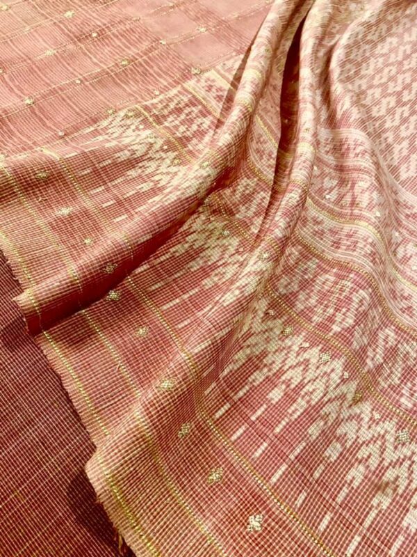Mudmee cloth from Khampun shop with the pattern of HRH Princess Sirivannavari’s S motif that uses Kaab Bua weaving technique. (Photo: Khampun Museum)