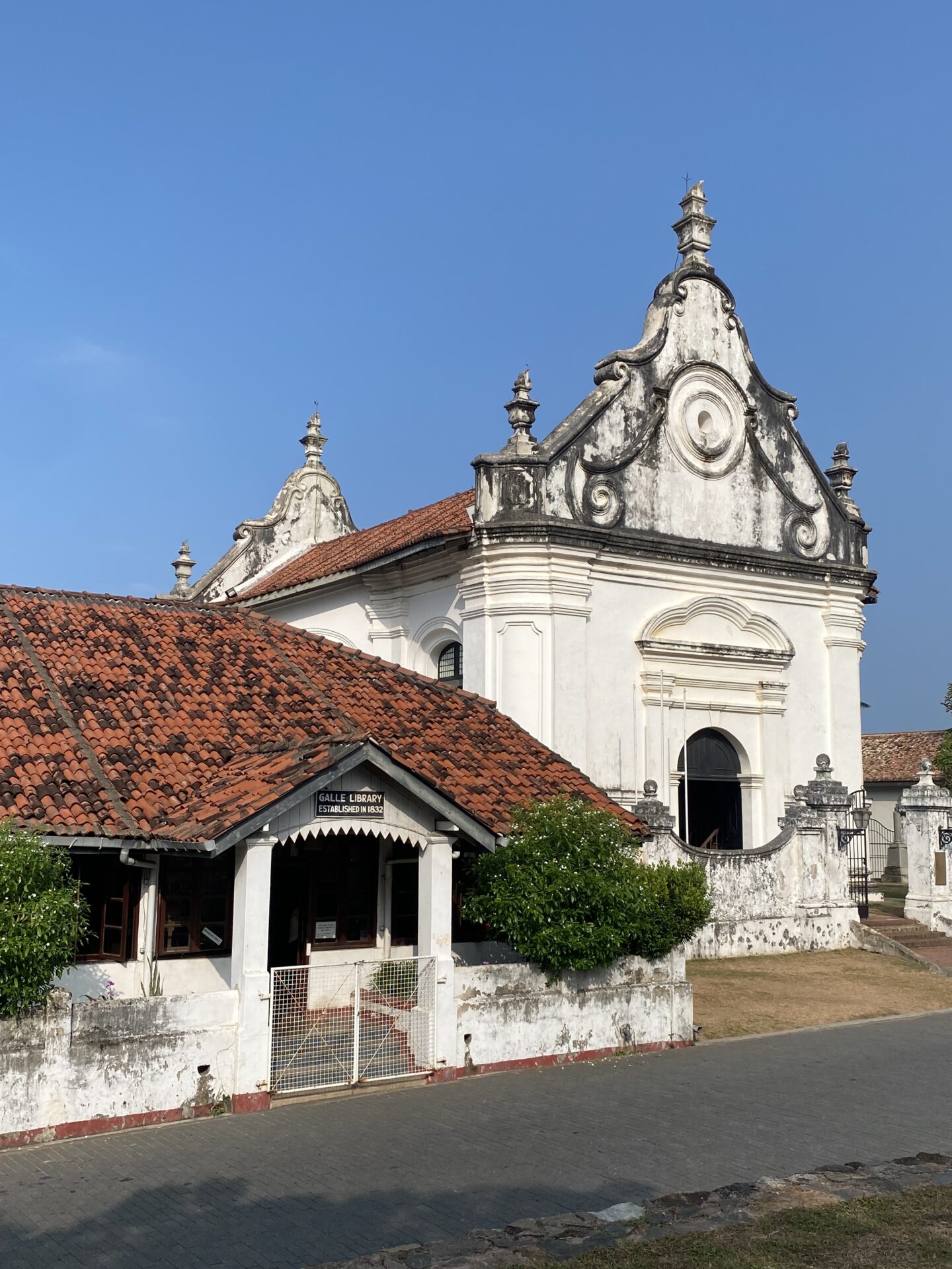 Groote Kerk, the oldest Protestant church in Sri Lanka (Photo Credit: Anya C.)