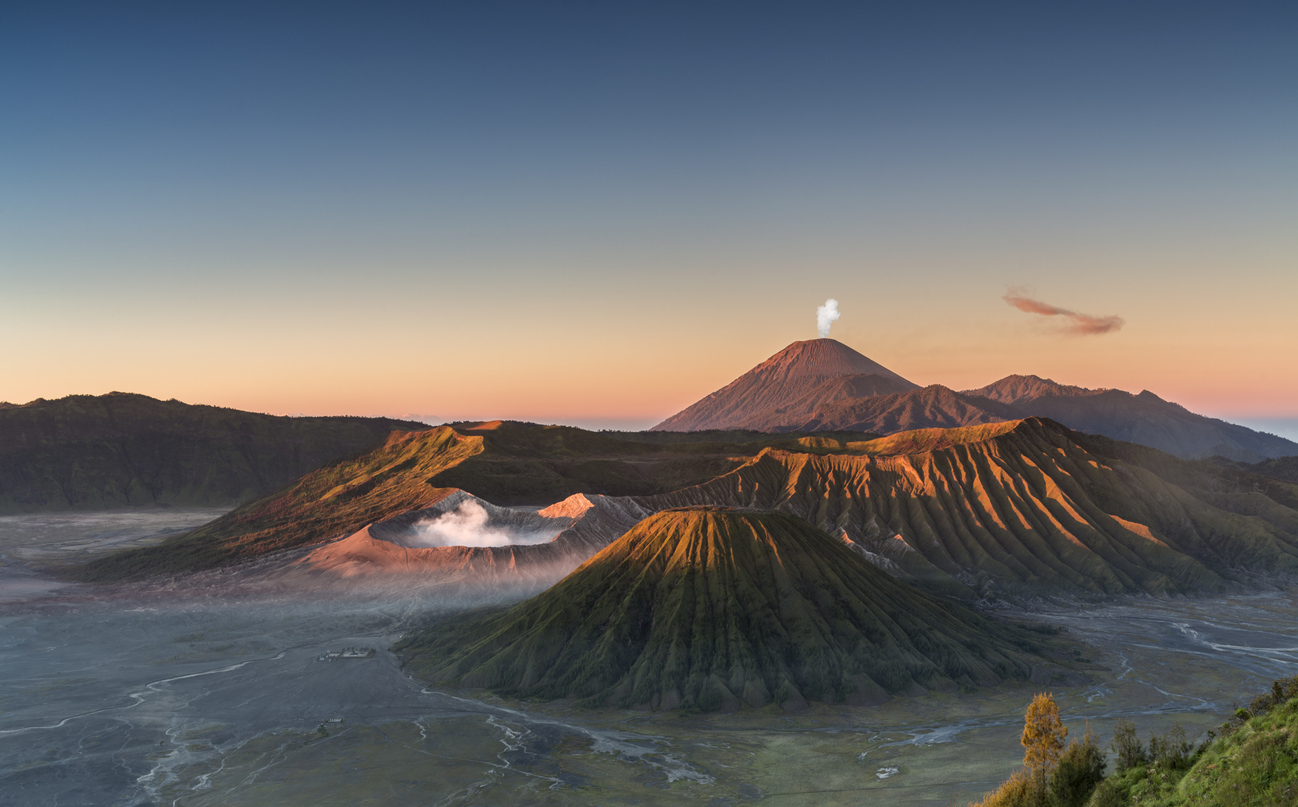 Mount Bromo (Photo Credit: iStockphoto)