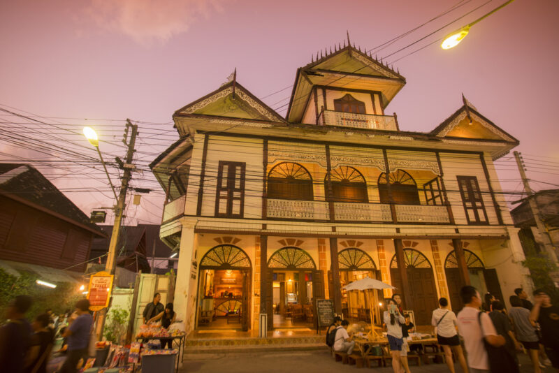 Moung Ngwe Zin café (Photo Credit: Facebook: Moung Ngwe Zin)