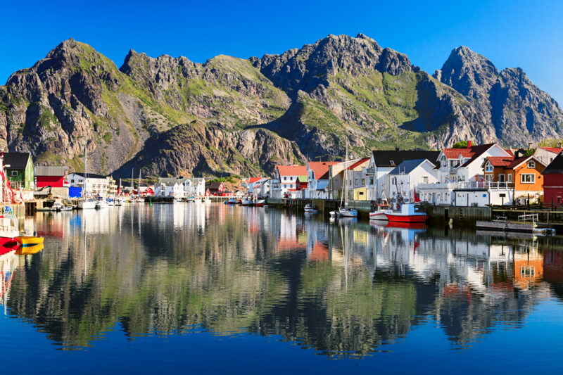 หมู่บ้านชาวประมงที่ Henningsvær (เครดิตรูปภาพ: iStockphoto)