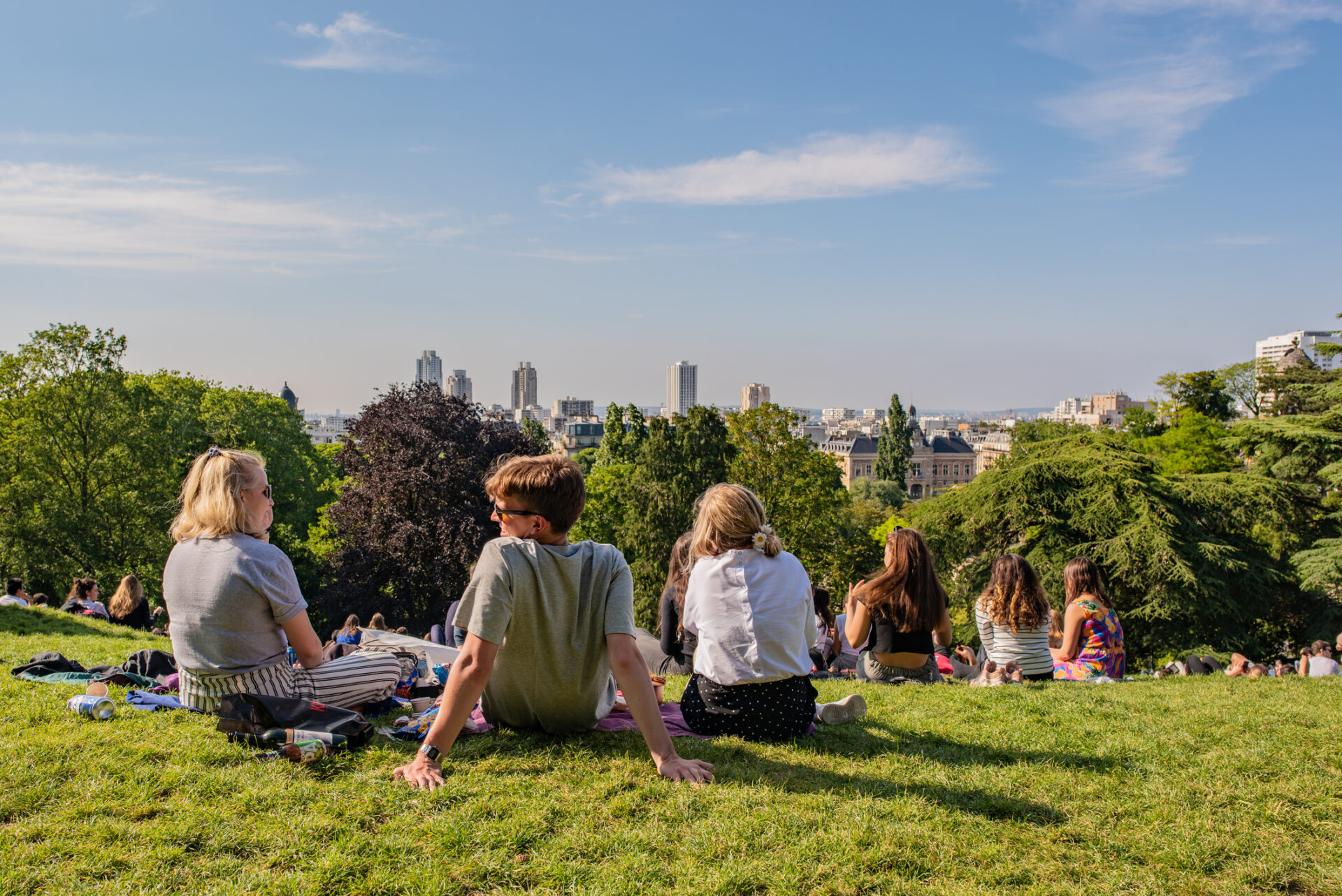 Buttes Chaumont Park (Paris 19th arrondissement) (Photo Credit: iStockphoto)