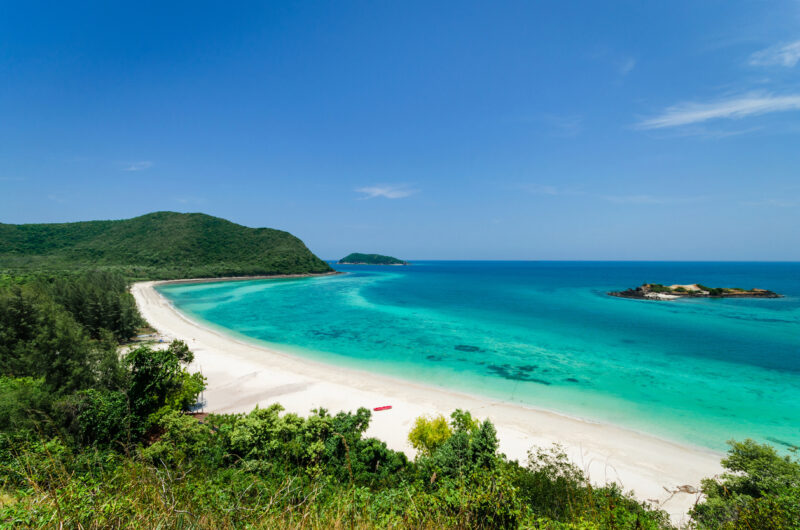 The beauty and abundant nature of Samae San island (Photo Credit: iStockphoto)