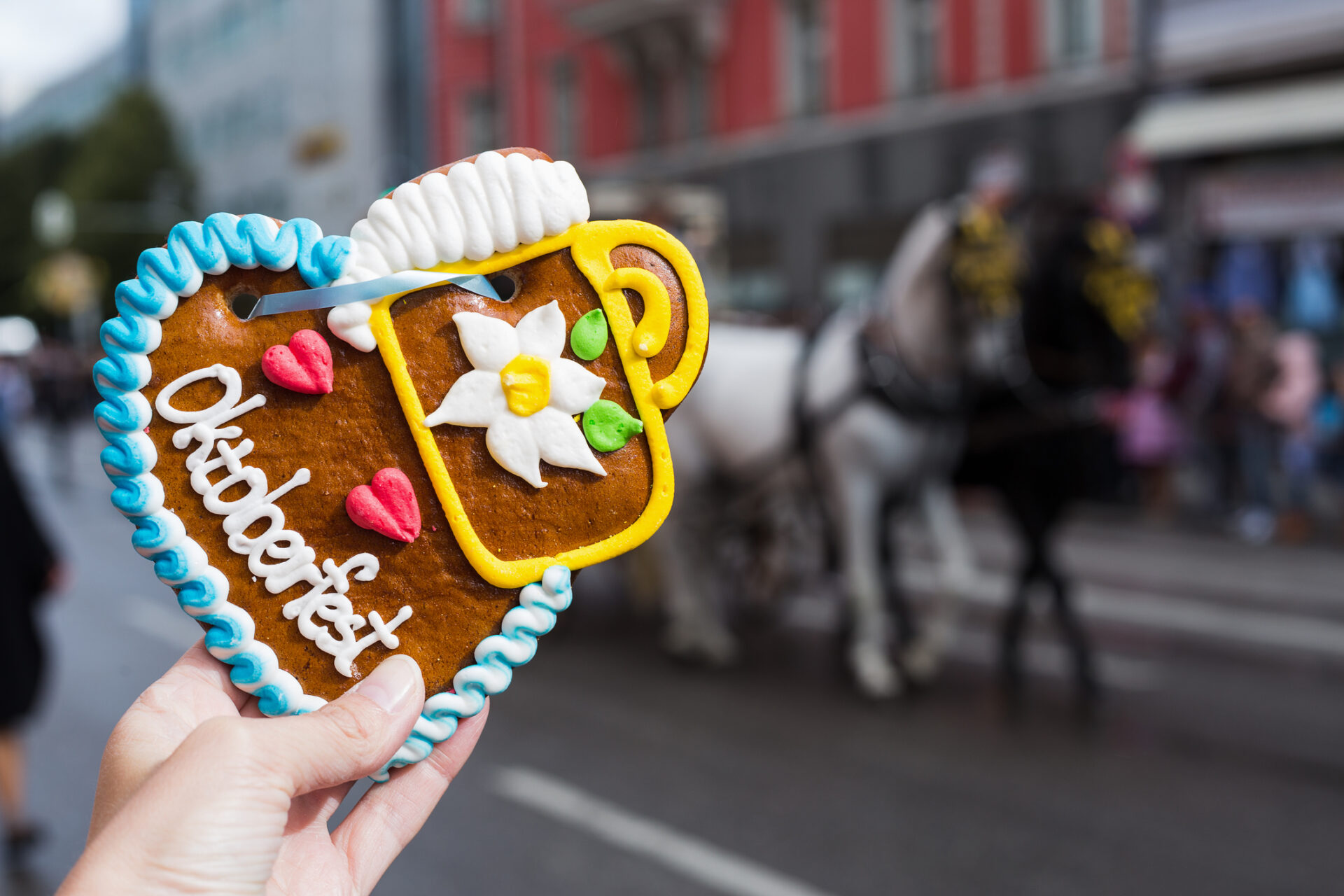 Gingerbread in the form of a heart. (Photo Credit: iStockphoto)