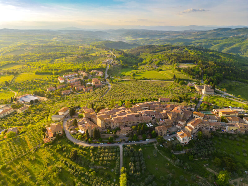 The name Tuscany, or Toscana in Italian, evokes images of luscious verdant hills. (Photo Credit: iStockphoto)