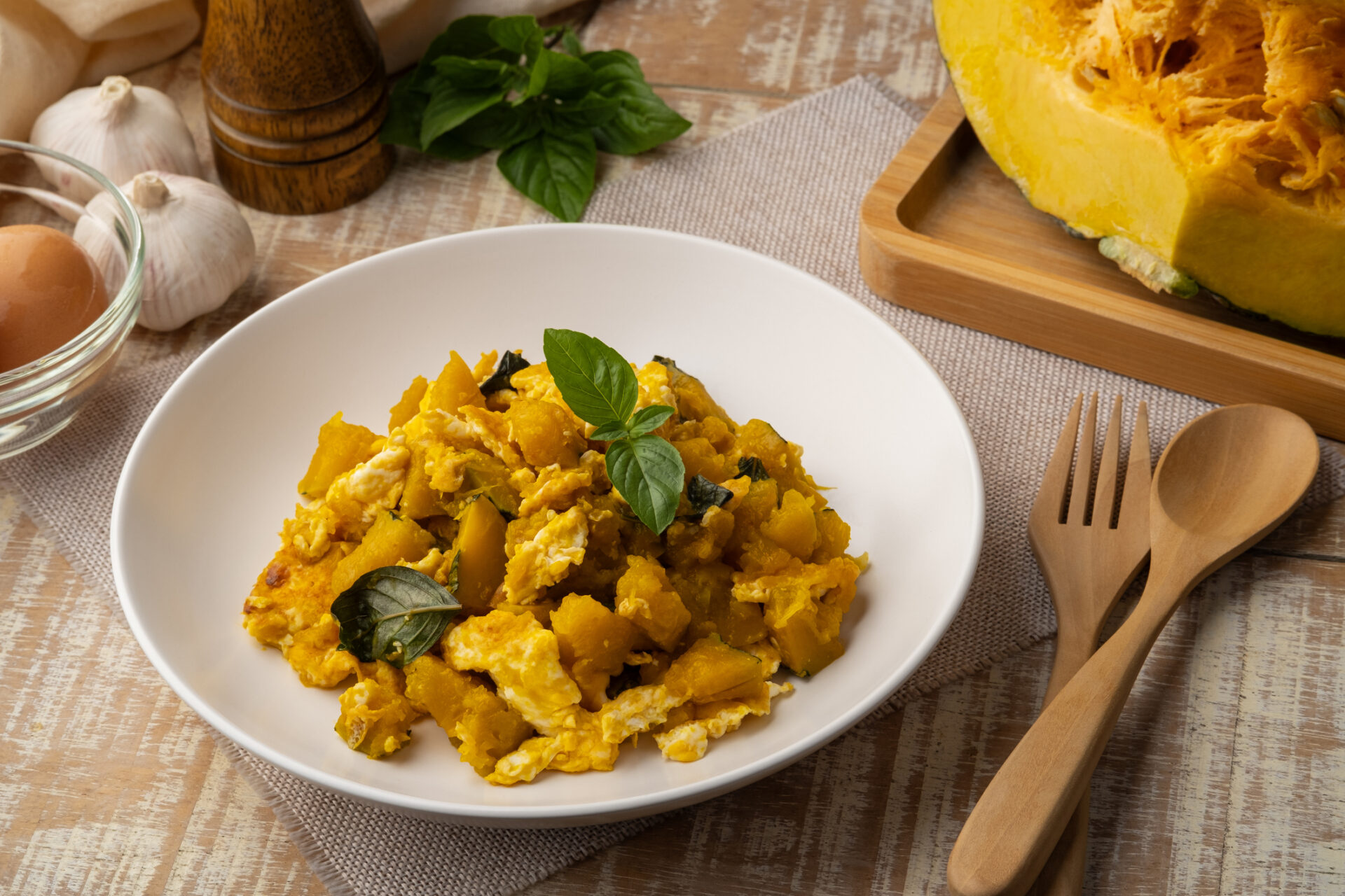 Pumpkin Stir-Fried with Eggs (Photo Credit: iStockphoto)