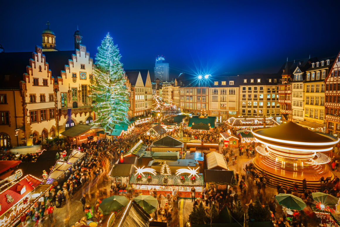 Christmas market in Frankfurt (Photo Credit: iStockphoto)