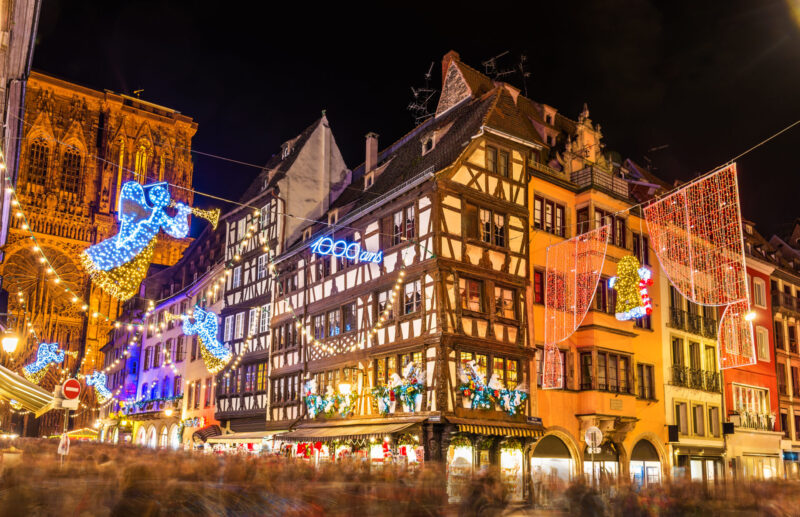 Christmas market in Strasbourg (Photo Credit: iStockphoto)