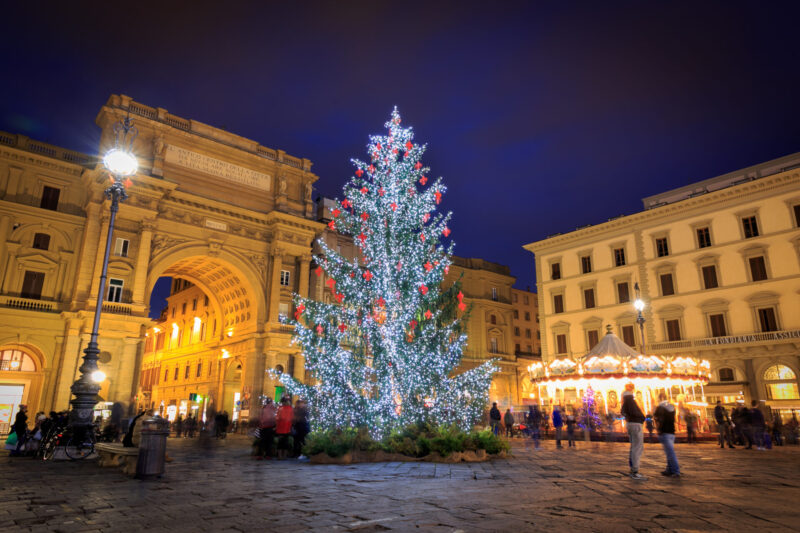 Christmas market in Florence (Photo Credit: iStockphoto)