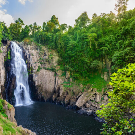 น้ำตกเหวนรก น้ำตกที่ใหญ่ที่สุดแห่งอุทยานแห่งชาติเขาใหญ่ (เครดิตรูปภาพ: iStockphoto)