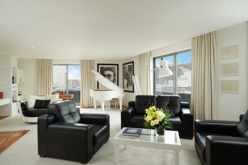 John Lennon suite at Hard Days Night hotel