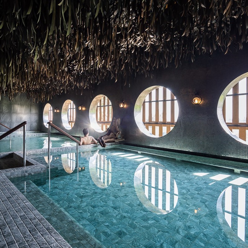 The aromatherapy bath.