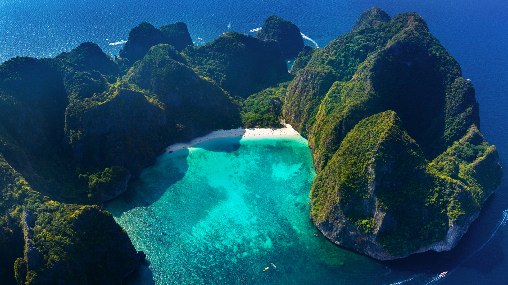 Maya Bay Phi Phi Leh Thailand