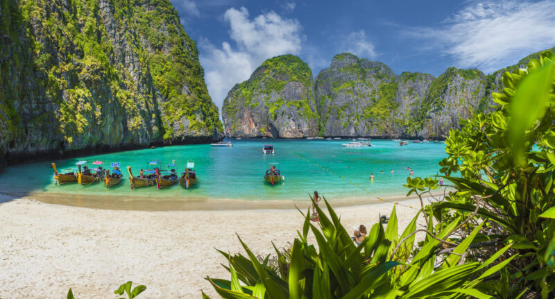 Maya Bay can only access by boat.