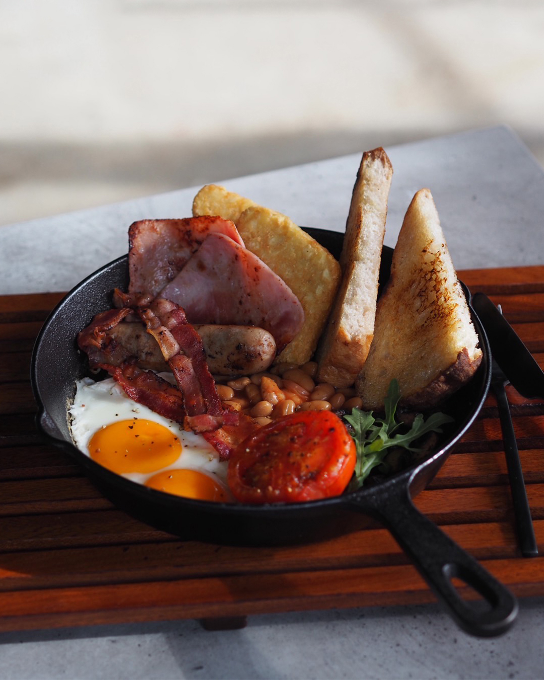 Brunch is a heartly meal.