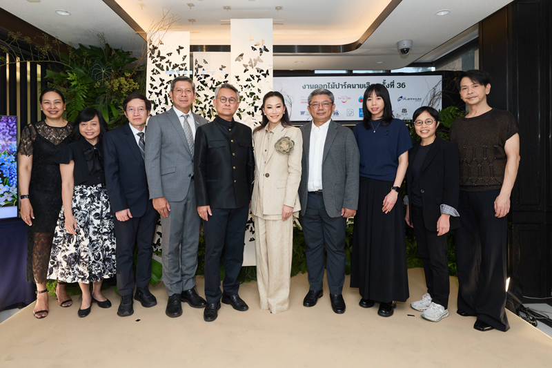 The executives and exclusive guests at the event.