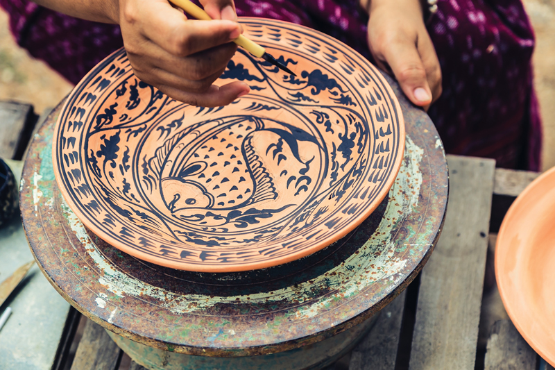 Fish motifs on Sangkhalok ceramic ware
