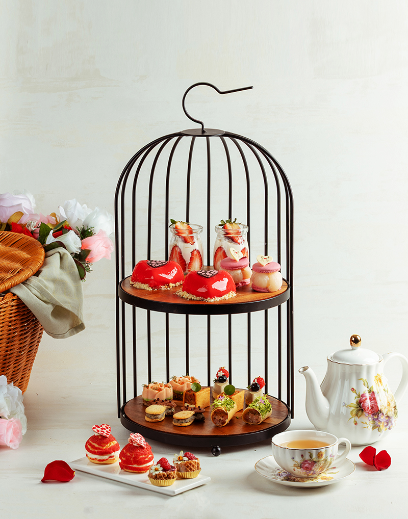 An afternoon in romance at the Lobby Lounge.