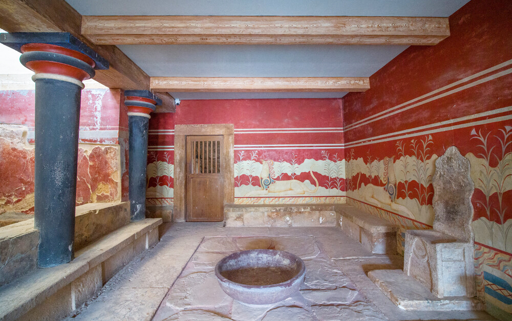 Knossos palatial center. The Throne Room. Photo courtesy of the Ministry of Culture