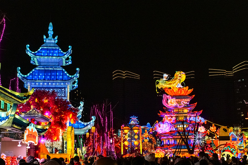 When Chengdu lights up at night.