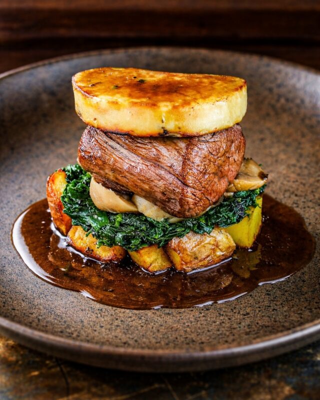 Miyazaki tenderloin with black truffle sauce.