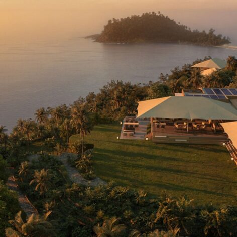 A new destination of luxury outdoor resort in Koh Phangan.