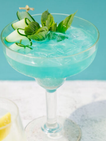 Zesty lime and a touch of agave create a light, herbaceous, and perfectly balanced pour—a truly invigorating summer sip.