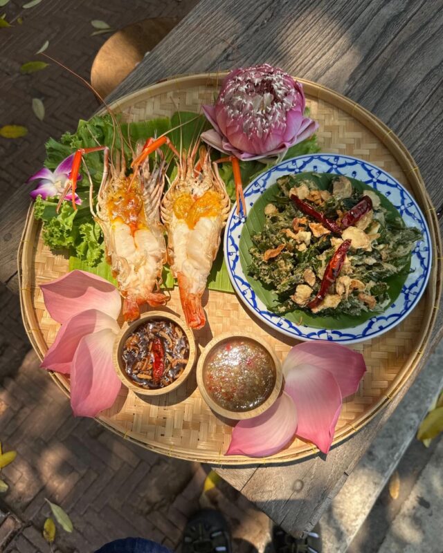 A Thai set with grilled river prawn.