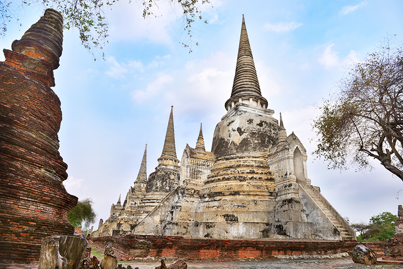 Wat Phra Sri Sanphet is located in Ayutthaya Historical Park (UNESCO World Heritage Site).