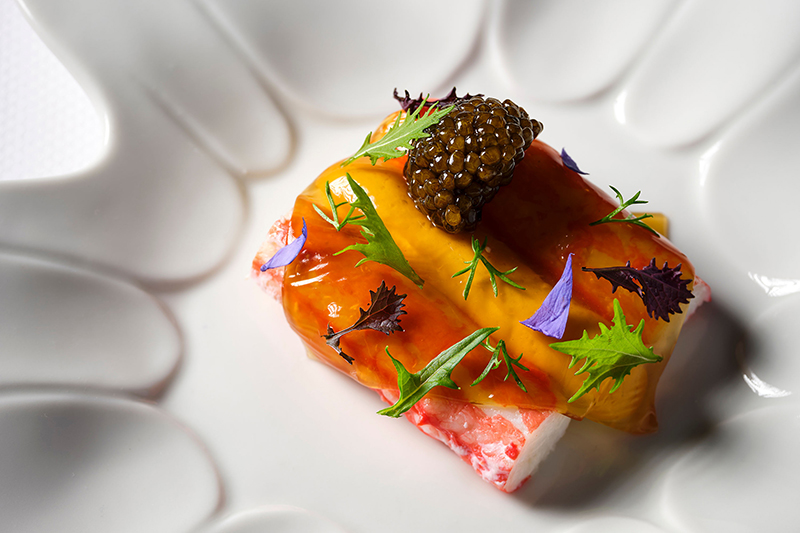 The two-MICHELIN-starred Essence in Queenstown, where seasonal New Zealand produce is served against the dramatic backdrop of Lake Whakatipu. ROKI Collection &bull; Paul Froggatt. (Photo Credit: Essence)
